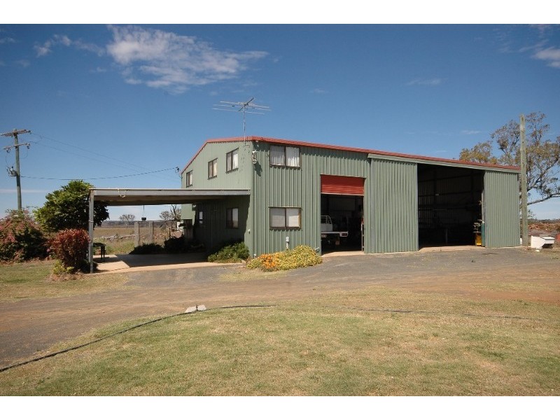 226 Berghofers Road, Biddeston QLD 4401