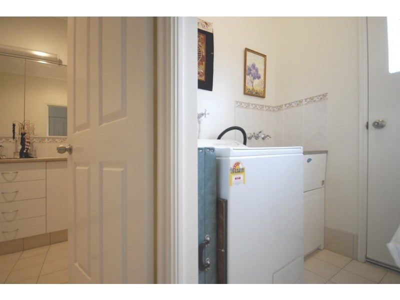 214/530 Bridge Street, Wilsonton QLD 4350