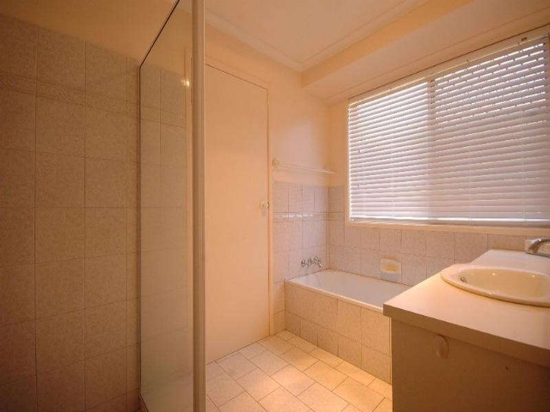 44 Lorraine Crescent, Centenary Heights QLD 4350