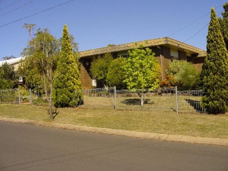 10 Jason Street, Wilsonton QLD 4350