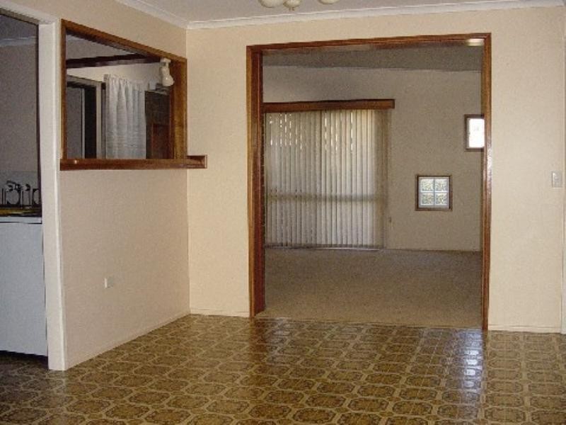 10 Jason Street, Wilsonton QLD 4350