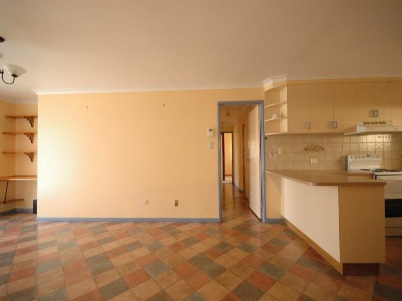 1 Sybyl Street, Harristown QLD 4350