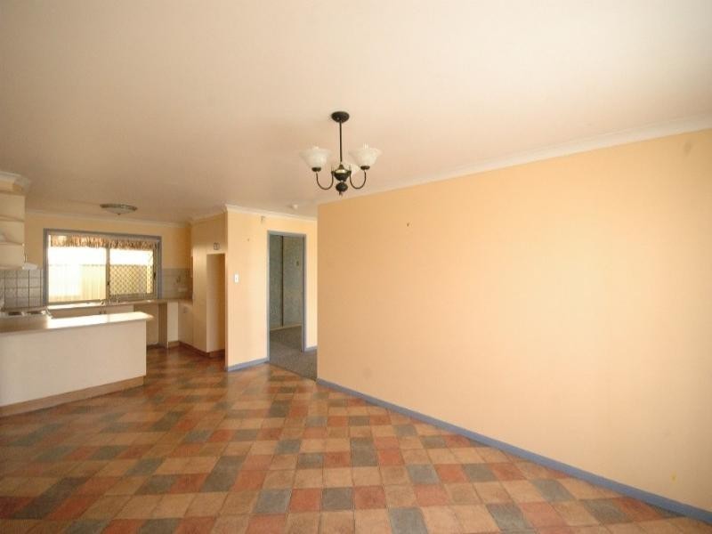 1 Sybyl Street, Harristown QLD 4350