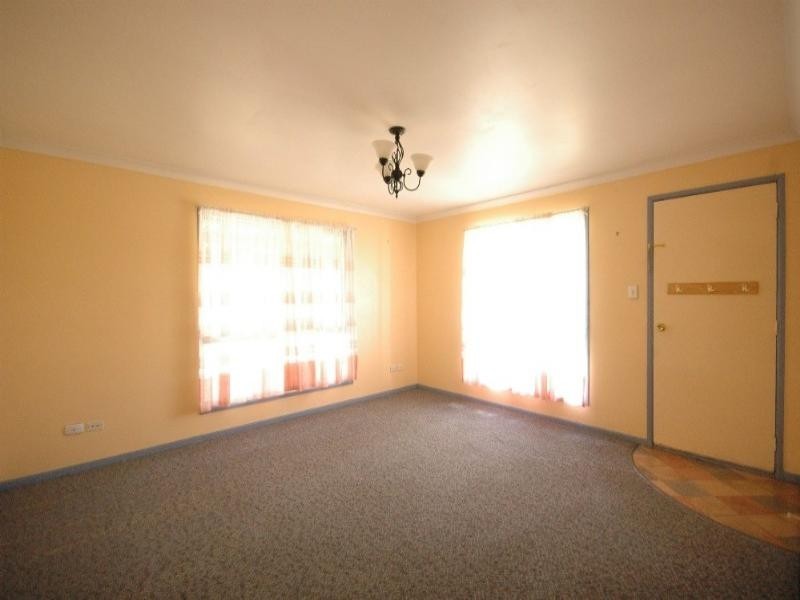 1 Sybyl Street, Harristown QLD 4350