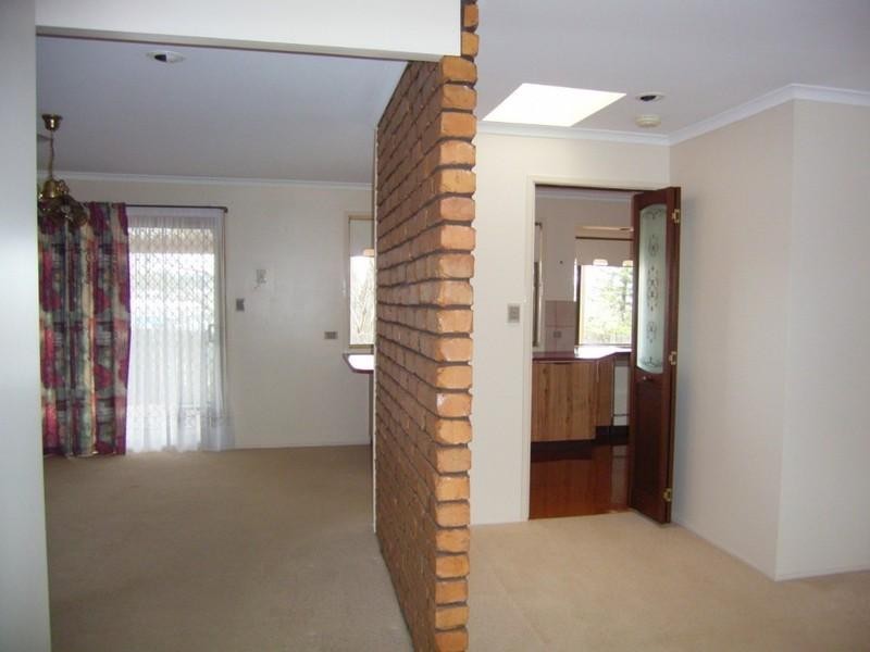 2 Sunbury Street, Harristown QLD 4350