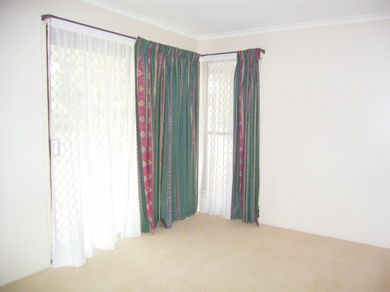 2 Sunbury Street, Harristown QLD 4350