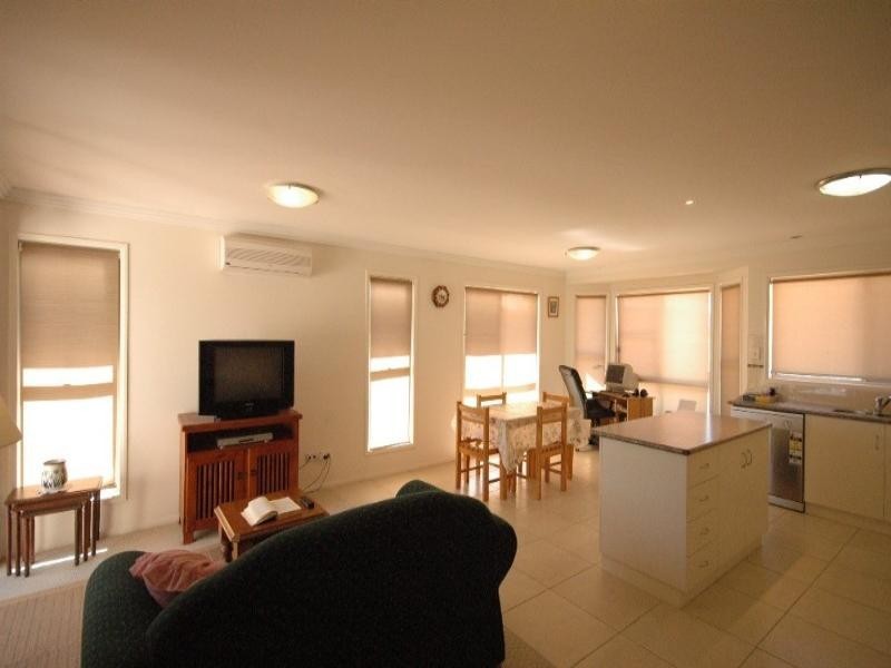 11/381 Greenwattle Street, Wilsonton QLD 4350