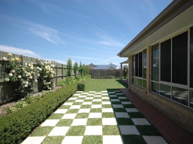 11 Tennyson Court, Westbrook QLD 4350