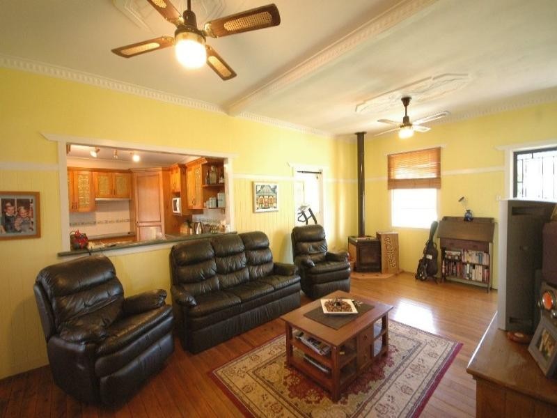 75 Rowbotham Street, Rangeville QLD 4350