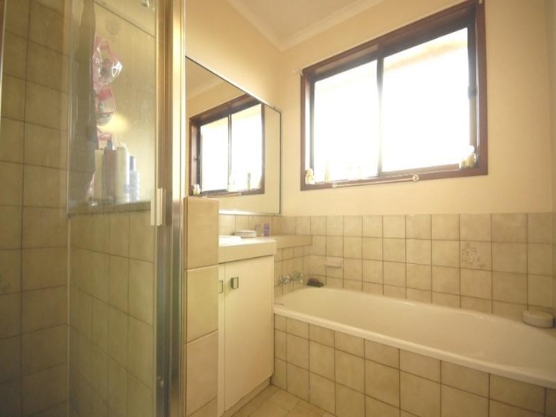 9 Poinciana Street, Newtown QLD 4350