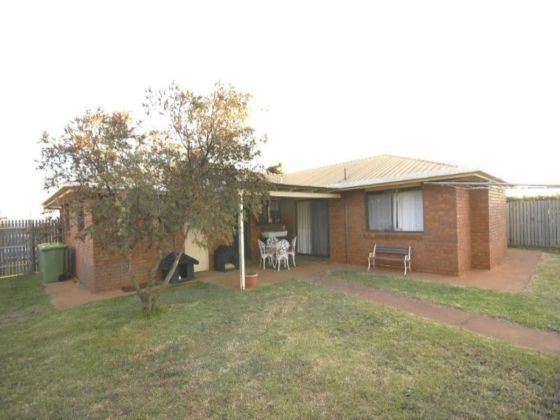 9 Poinciana Street, Newtown QLD 4350