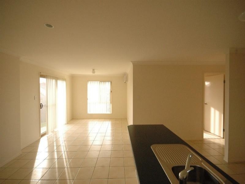 19 Wareena Crescent, Glenvale QLD 4350