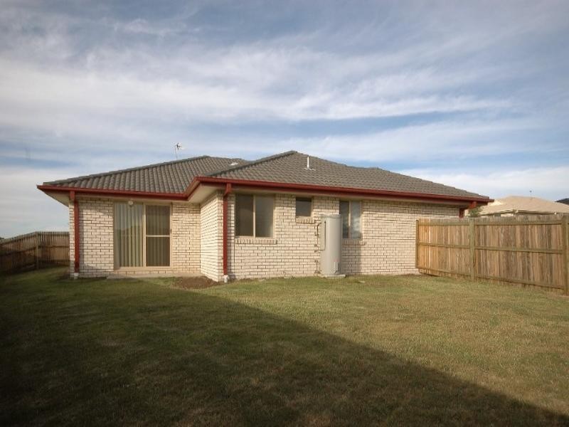 19 Wareena Crescent, Glenvale QLD 4350