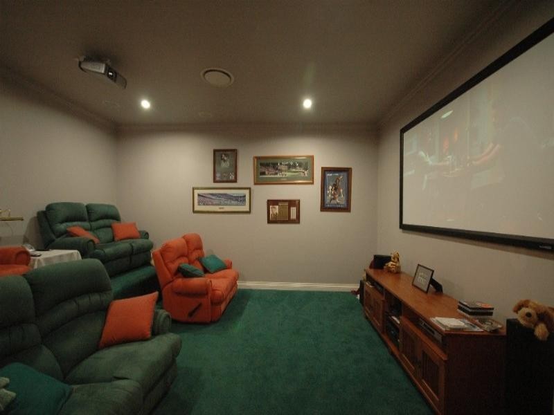 13 Arcadia Court, Highfields QLD 4352