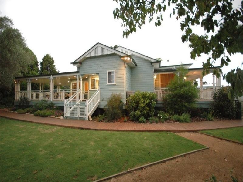 13 Arcadia Court, Highfields QLD 4352