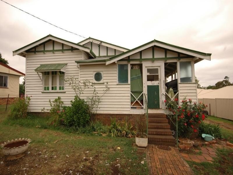 7 Colvin Street, Drayton QLD 4350