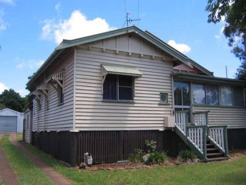 167 West Street, Newtown QLD 4350