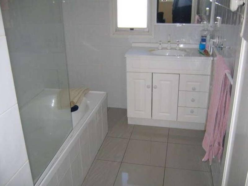 167 West Street, Newtown QLD 4350