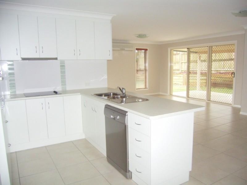 1/28 Sambar Court, Kearneys Spring QLD 4350