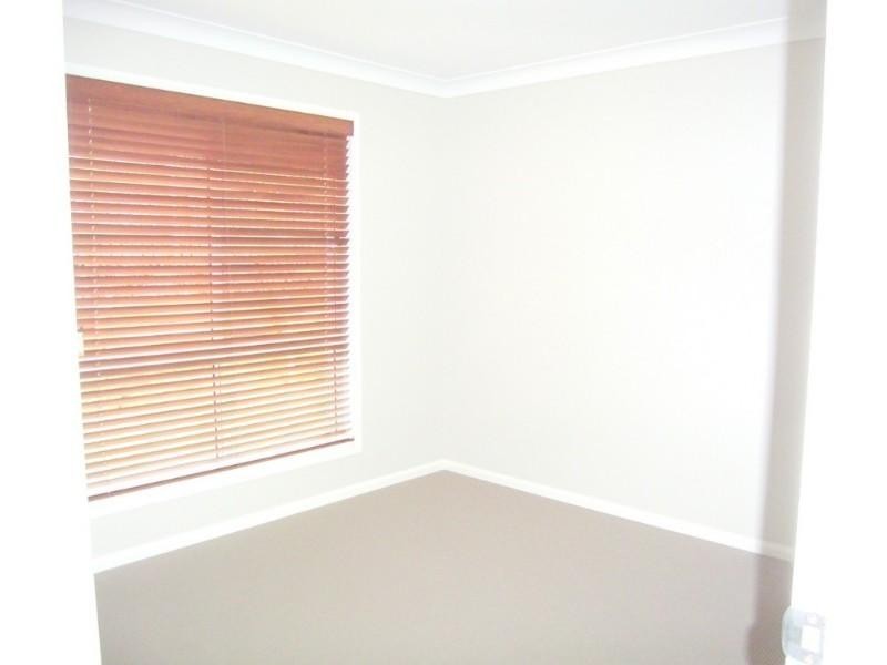 2/28 Sambar Court, Kearneys Spring QLD 4350