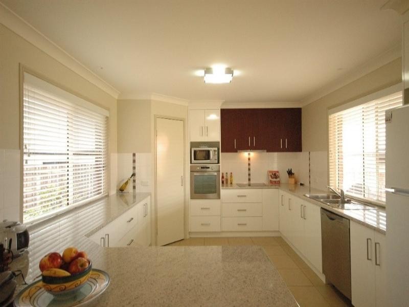 64 Polzin Road, Highfields QLD 4352