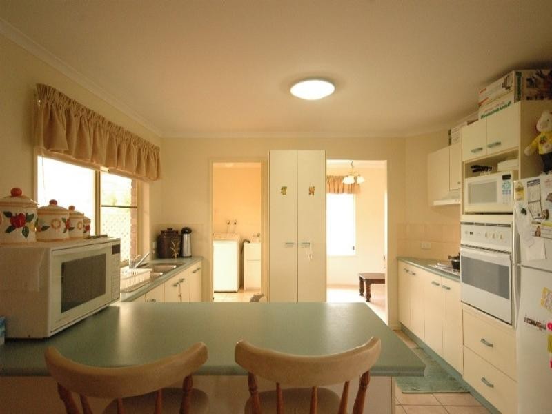 16 Barwick Street, Westbrook QLD 4350