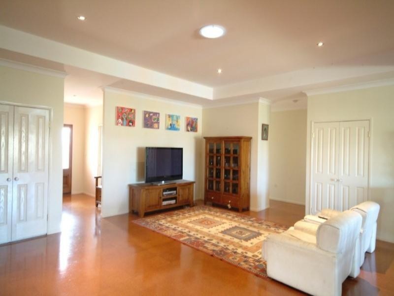 3 Andrews Court, Hodgson Vale QLD 4352