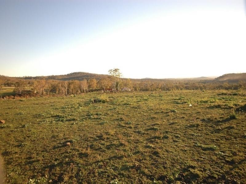 24 Sunset Drive, Glenvale QLD 4350