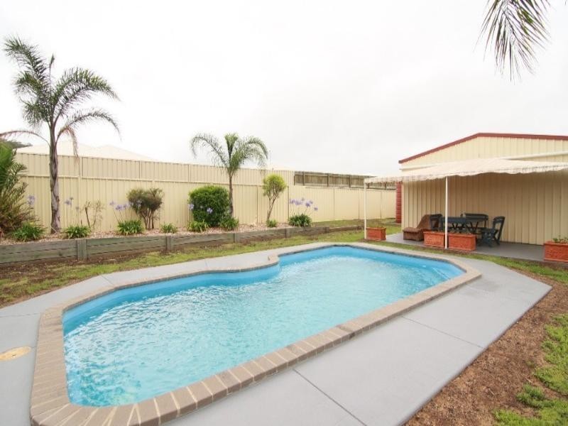 17 Isaac Street, Westbrook QLD 4350