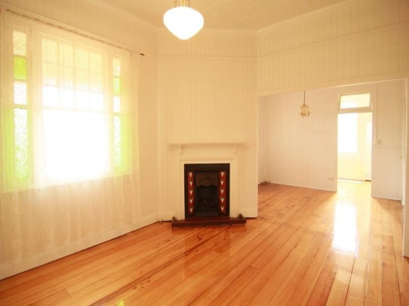 4 Connell Street, East Toowoomba QLD 4350