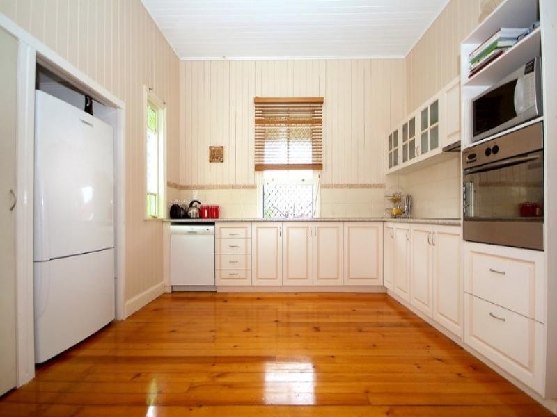 202 Perth Street, South Toowoomba QLD 4350