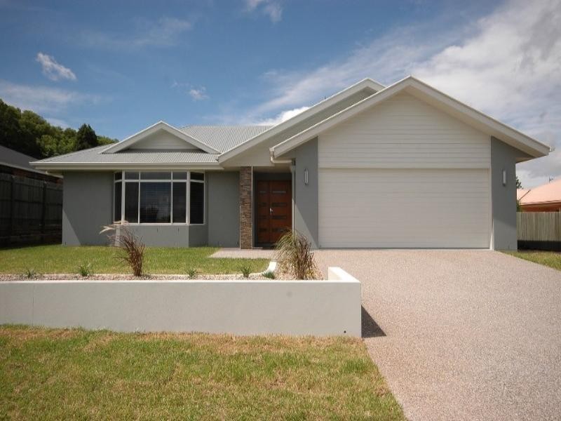 24 Sweetapple Crescent, Centenary Heights QLD 4350