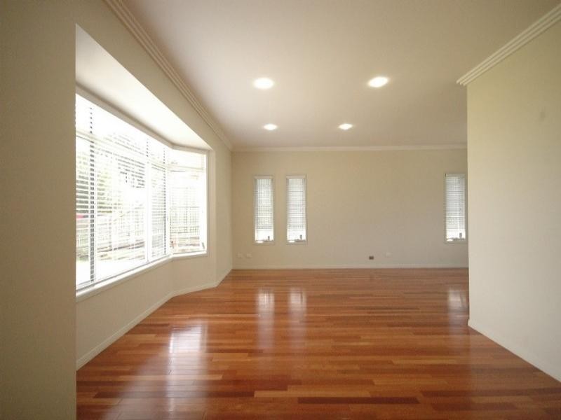 24 Sweetapple Crescent, Centenary Heights QLD 4350