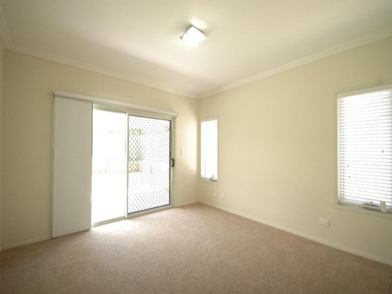 24 Sweetapple Crescent, Centenary Heights QLD 4350