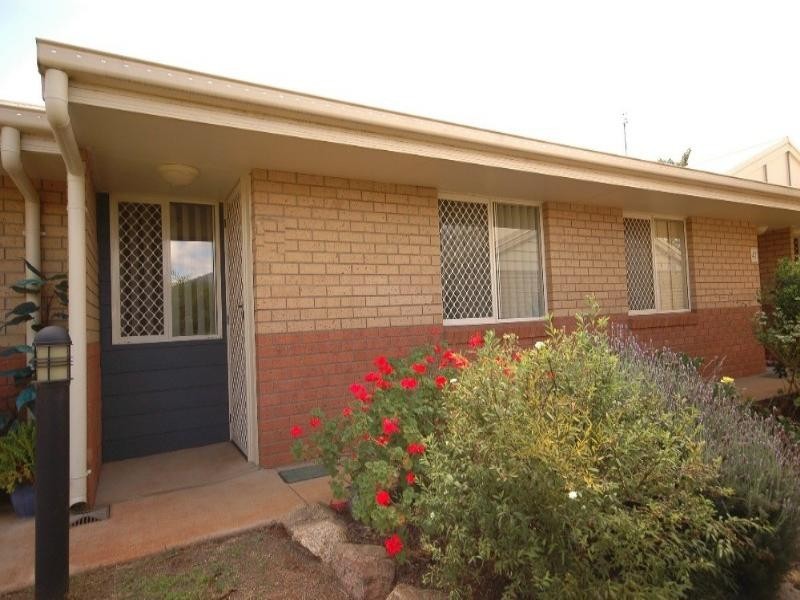 14&15/306-310 James Street, Harristown QLD 4350