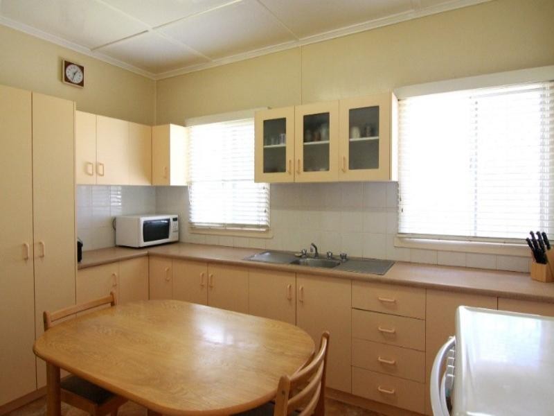 38 Holberton Street, Rockville QLD 4350