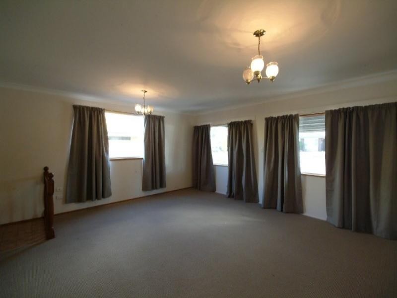 20 Jason Street, Wilsonton Heights QLD 4350