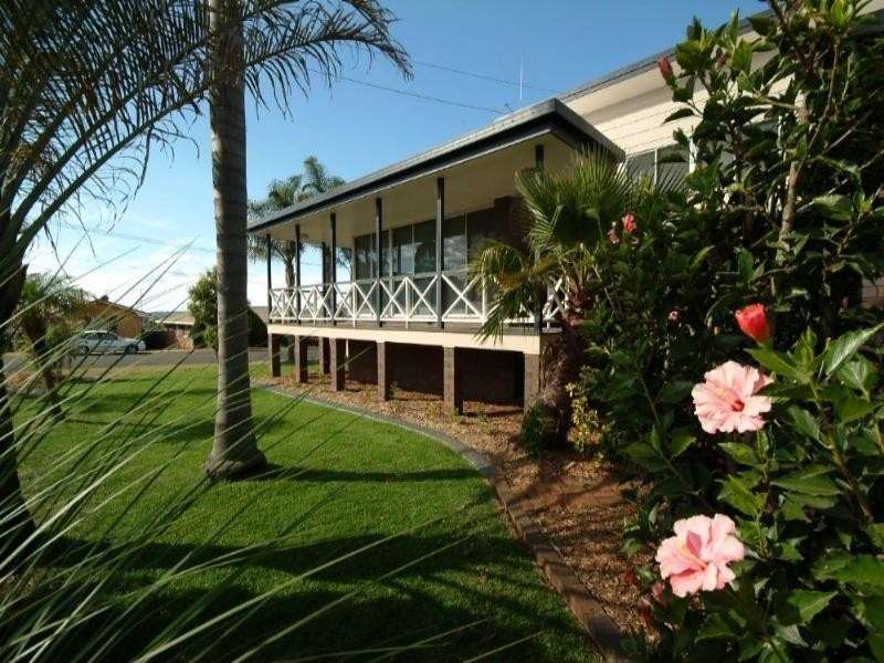 20 Jason Street, Wilsonton Heights QLD 4350