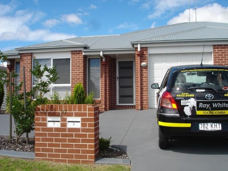 2/97 Wuth Street, Darling Heights QLD 4350