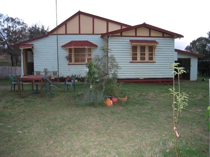 504 Groomsville Plainby Road, Crows Nest QLD 4355