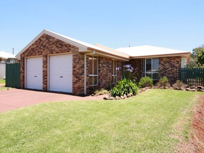 27 Danica Court, Kearneys Spring QLD 4350