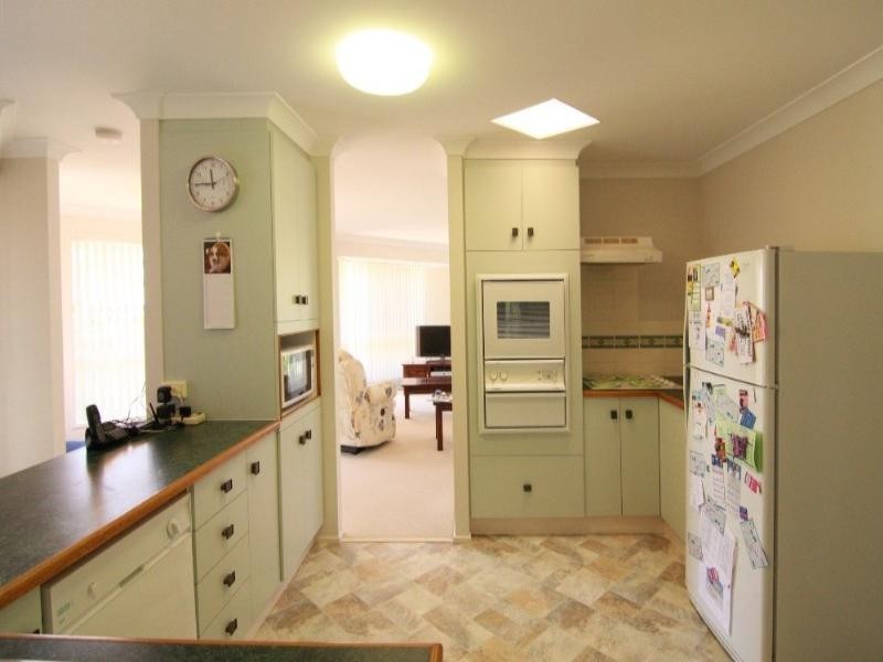 27 Danica Court, Kearneys Spring QLD 4350