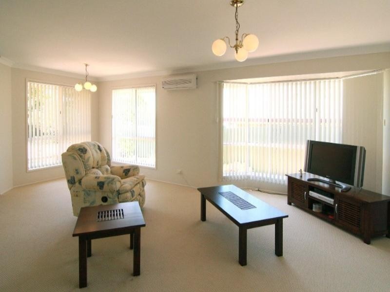 27 Danica Court, Kearneys Spring QLD 4350