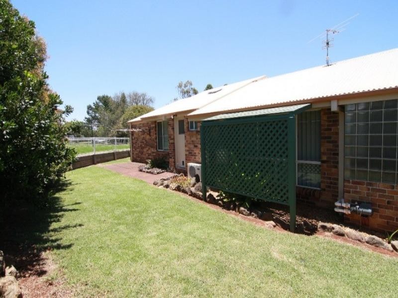 27 Danica Court, Kearneys Spring QLD 4350