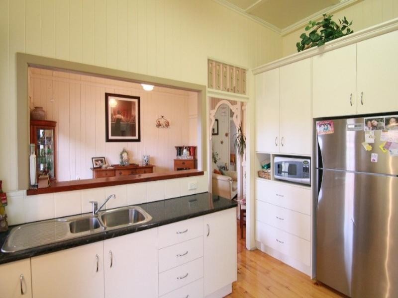 5 Bristol Street, Newtown QLD 4350