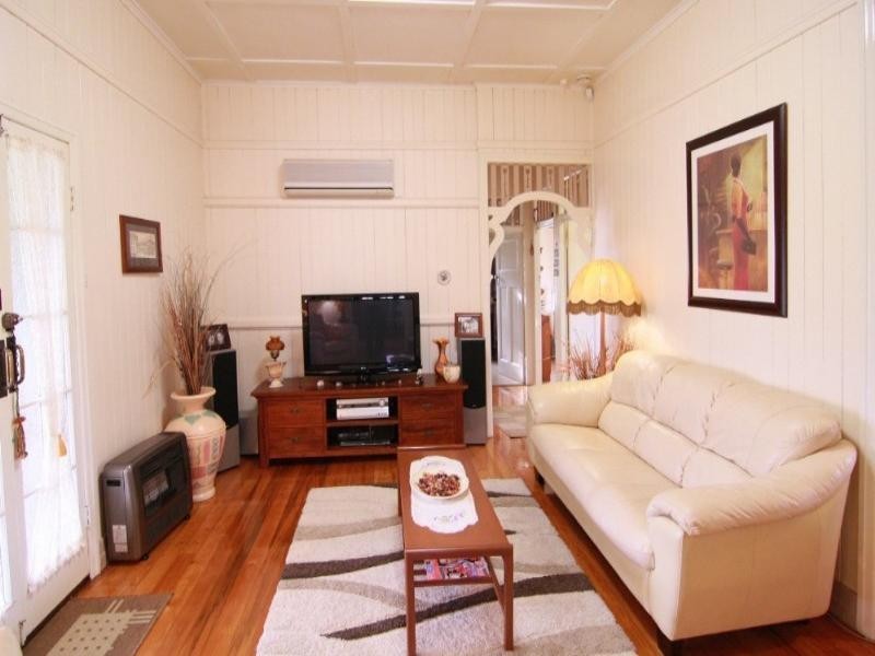 5 Bristol Street, Newtown QLD 4350