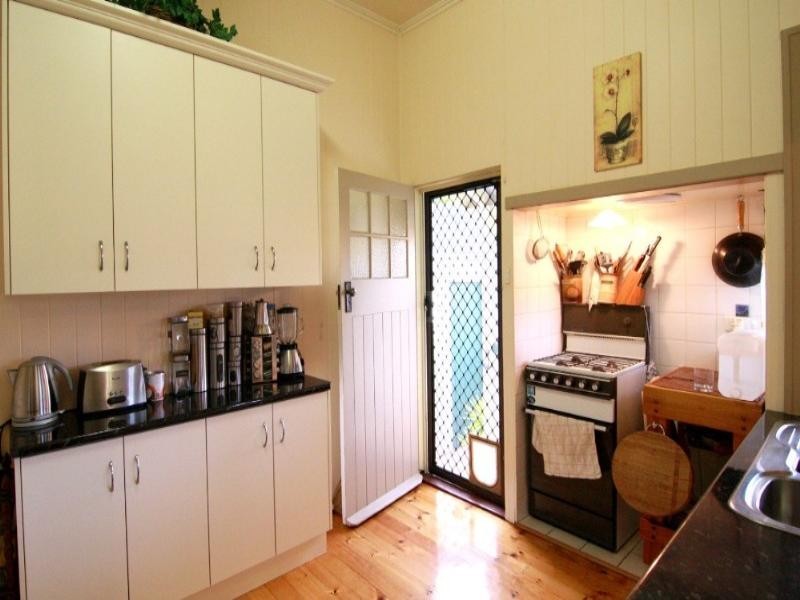 5 Bristol Street, Newtown QLD 4350