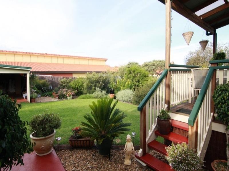 5 Bristol Street, Newtown QLD 4350