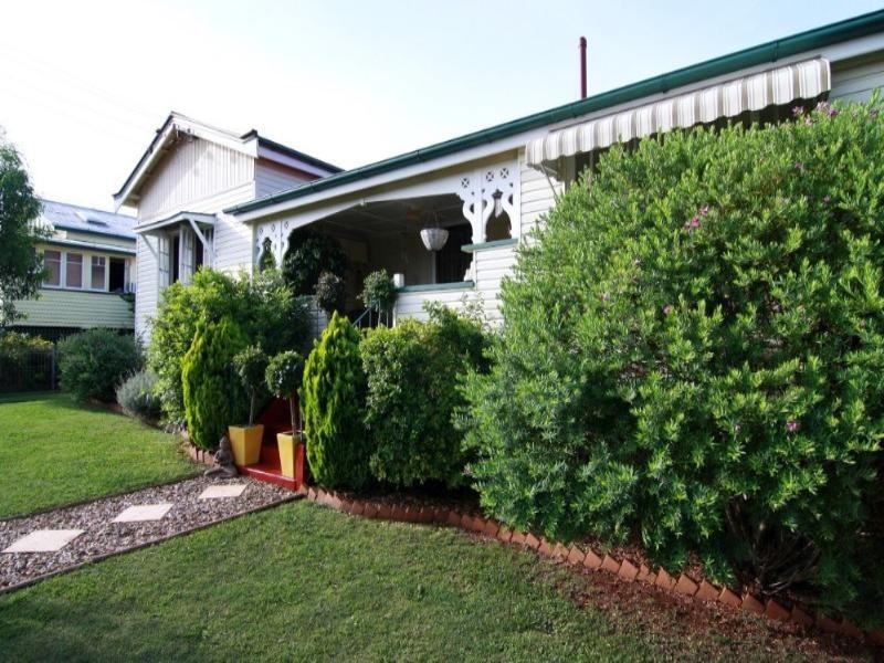 5 Bristol Street, Newtown QLD 4350