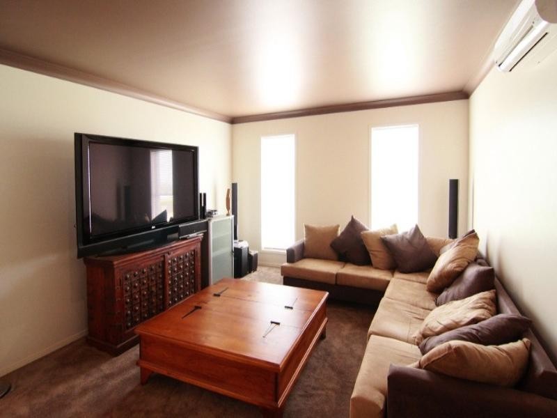 10 Edwin Street, Westbrook QLD 4350